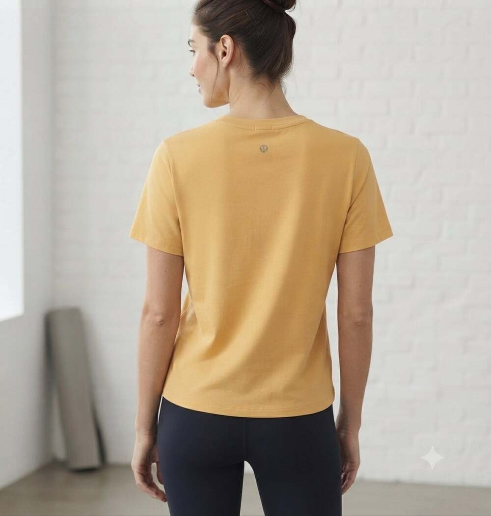 Lululemon Women’s Golden Yellow Crewneck Tee – Relaxed Fit – EUC - Size 12/14
